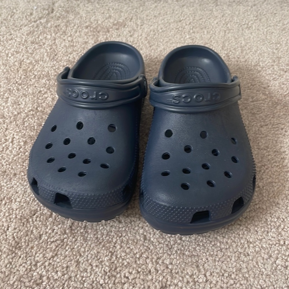 Crocs Kids Shoes Size 2 Navy